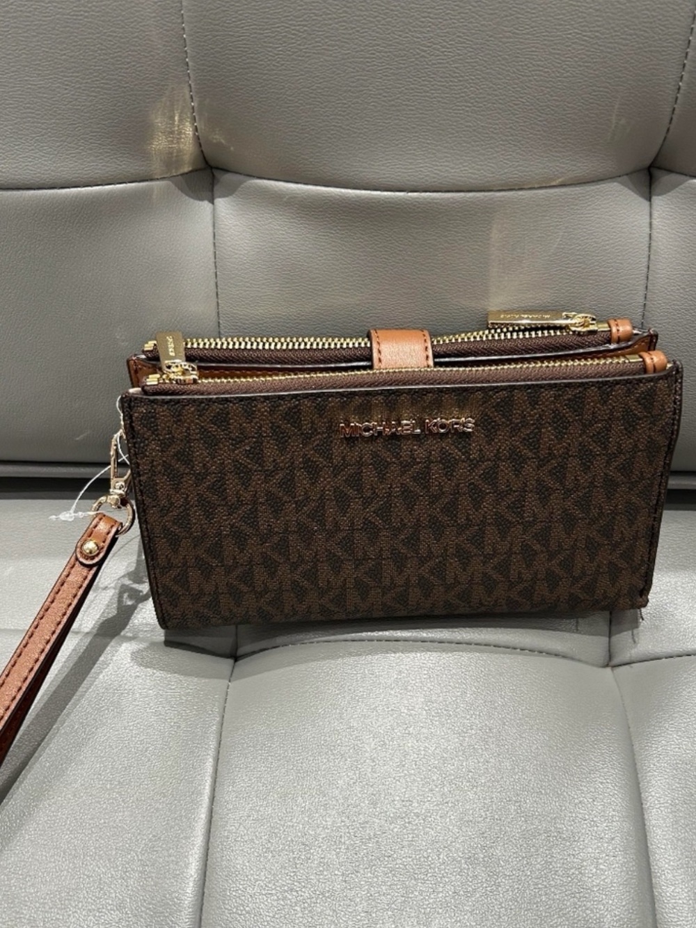 Michael Kors wristlet/wallet